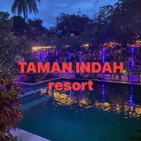 Tamanredjo Taman Indah Resort מראה חיצוני תמונה