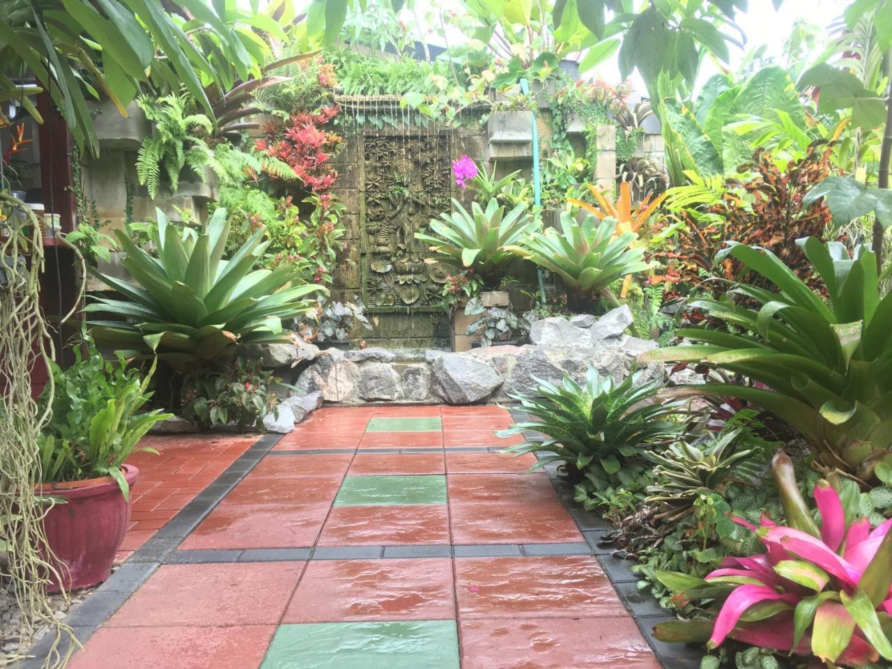 Tamanredjo Taman Indah Resort מראה חיצוני תמונה